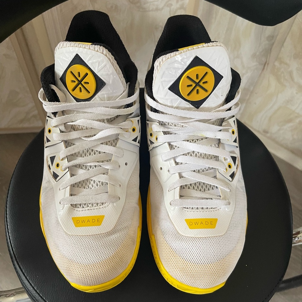 Li-Ning WoW4 Way of Wade 4 "Overtown"
Professional Basketball 11.5. Rare.